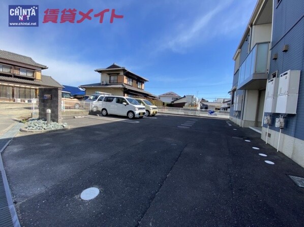 伊勢若松駅 徒歩5分 1階の物件外観写真